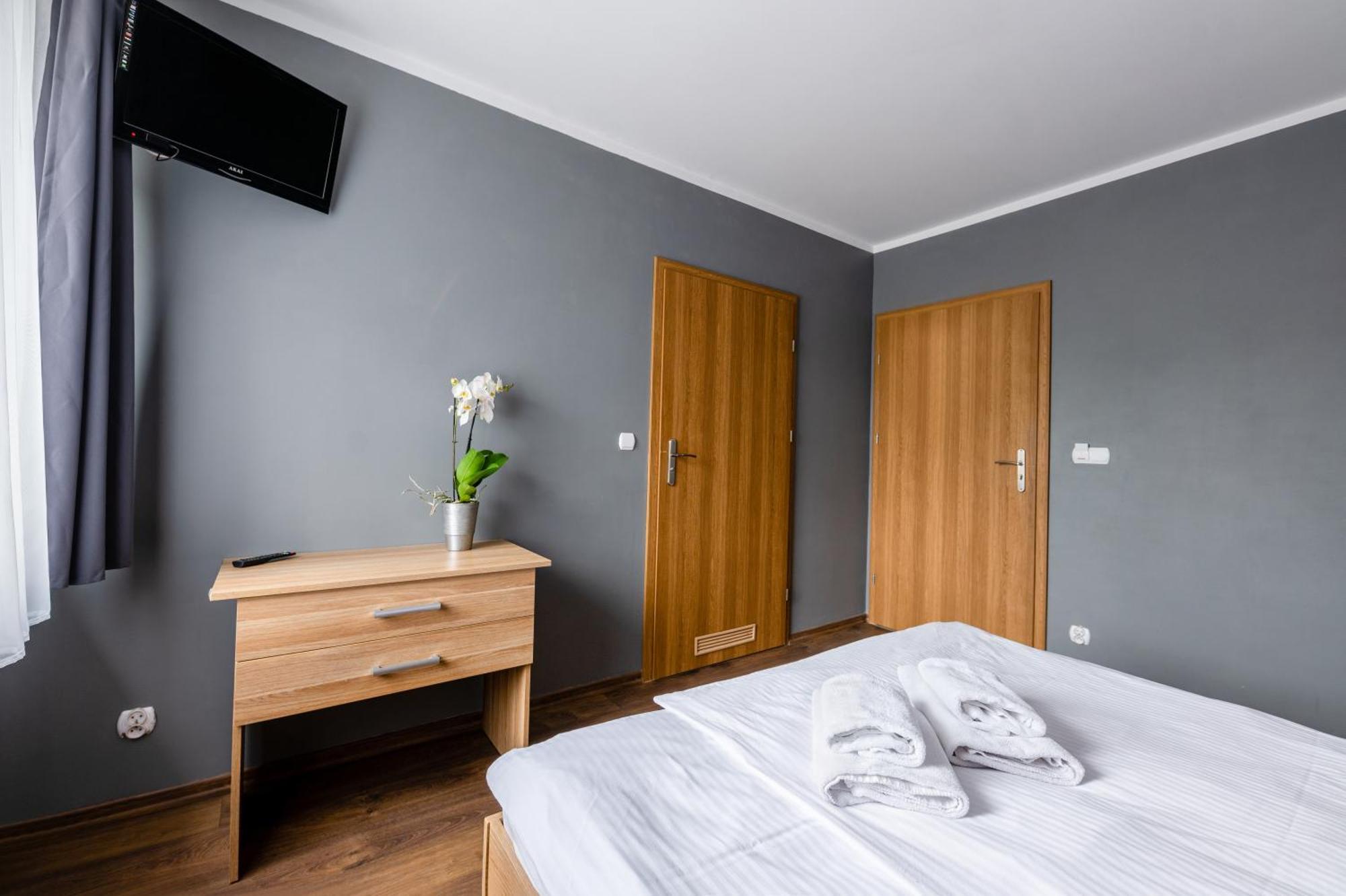 Sleep&Go Bed and Breakfast Lubliniec Buitenkant foto