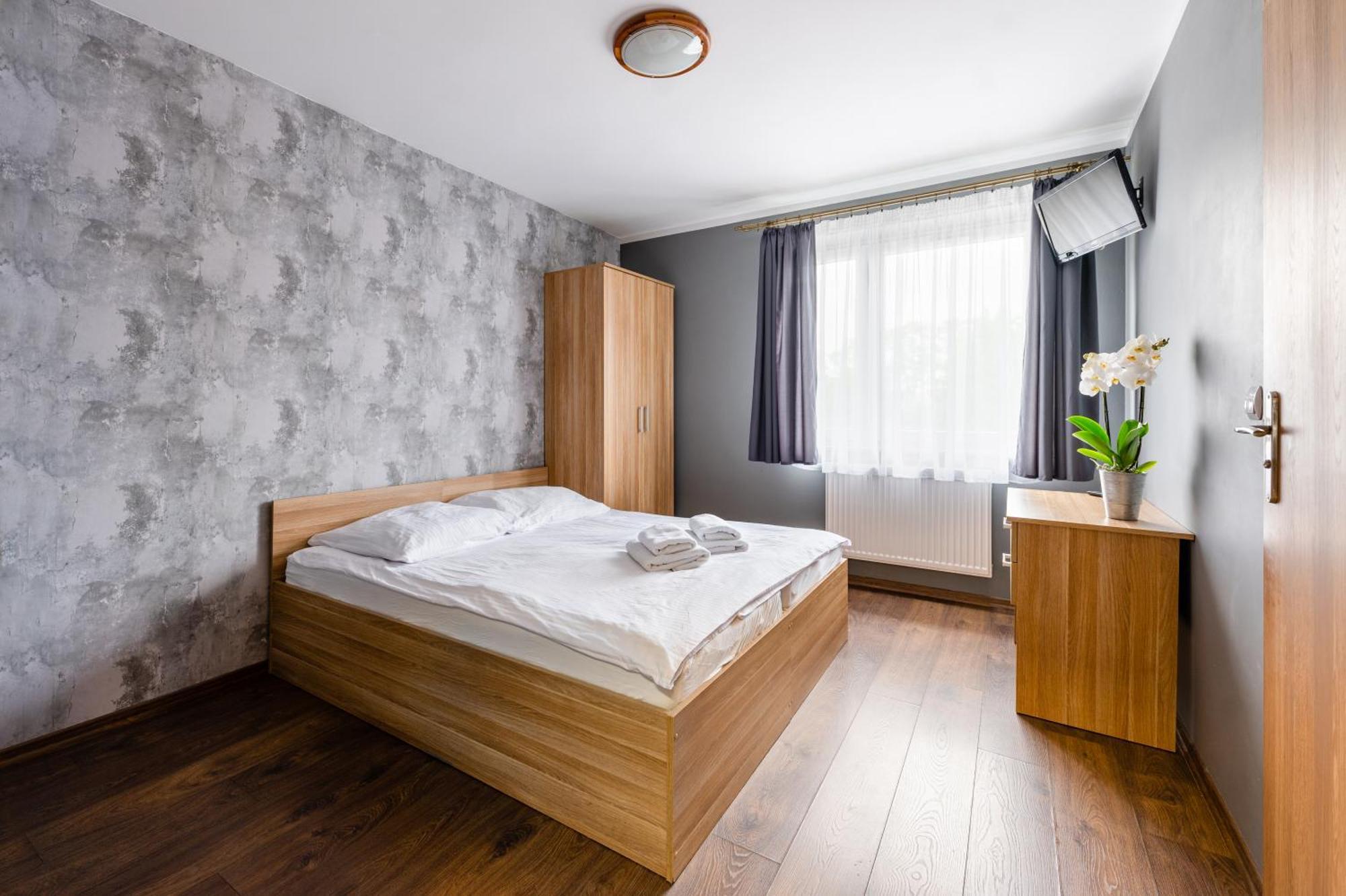 Sleep&Go Bed and Breakfast Lubliniec Buitenkant foto