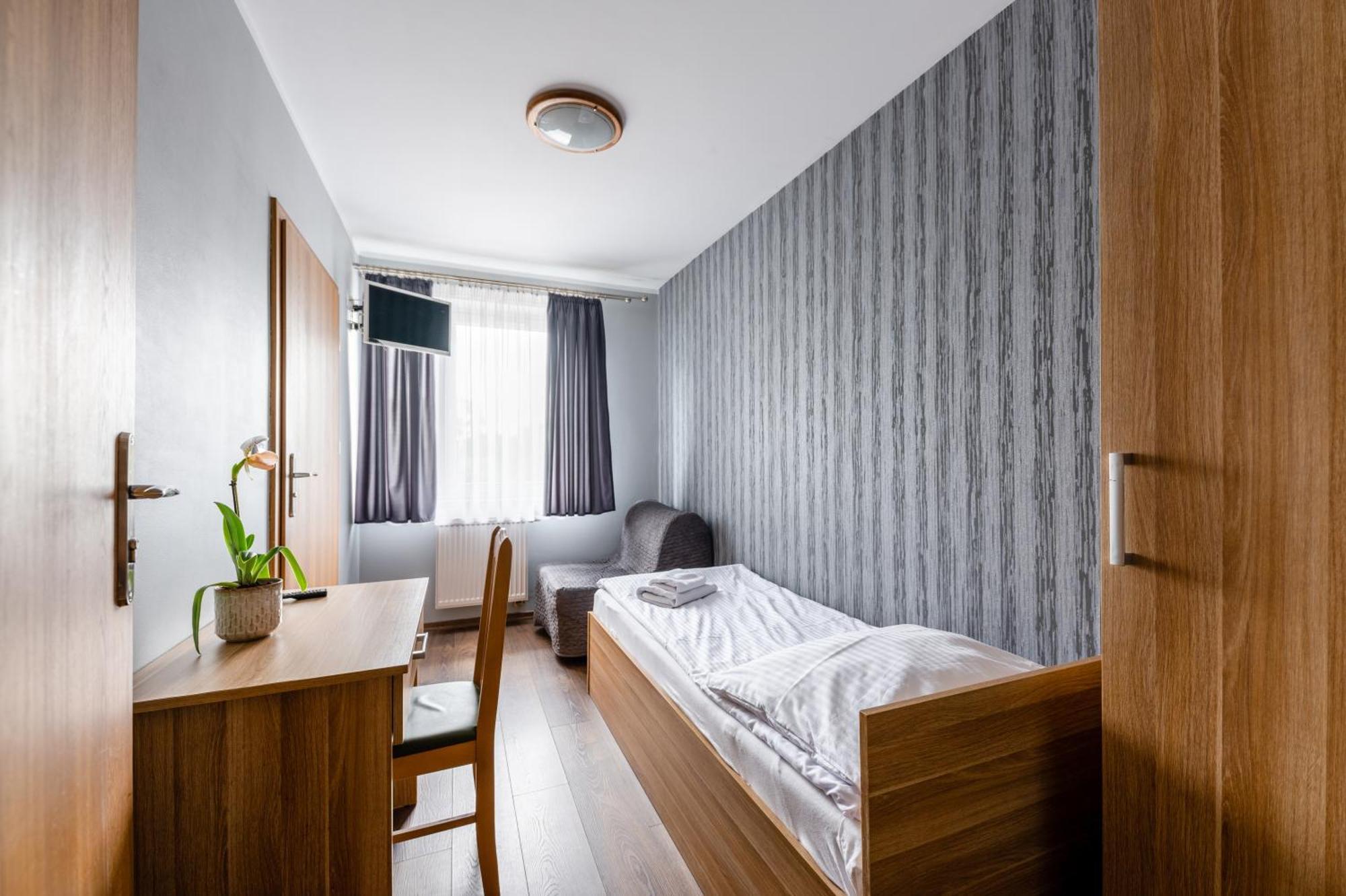 Sleep&Go Bed and Breakfast Lubliniec Buitenkant foto