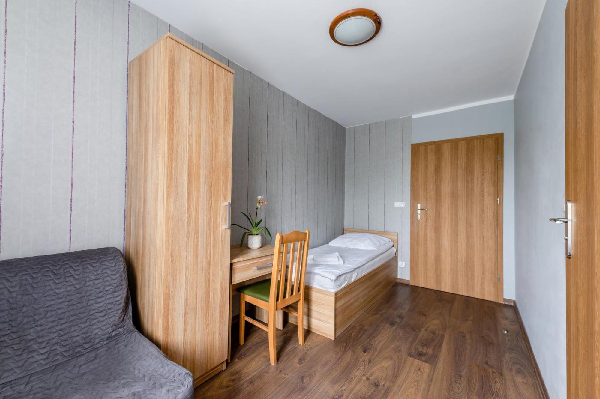 Sleep&Go Bed and Breakfast Lubliniec Buitenkant foto