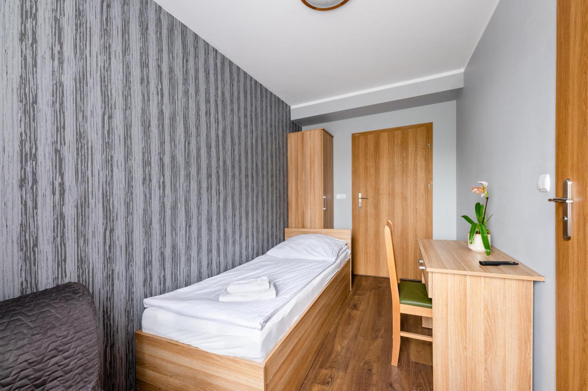 Sleep&Go Bed and Breakfast Lubliniec Buitenkant foto